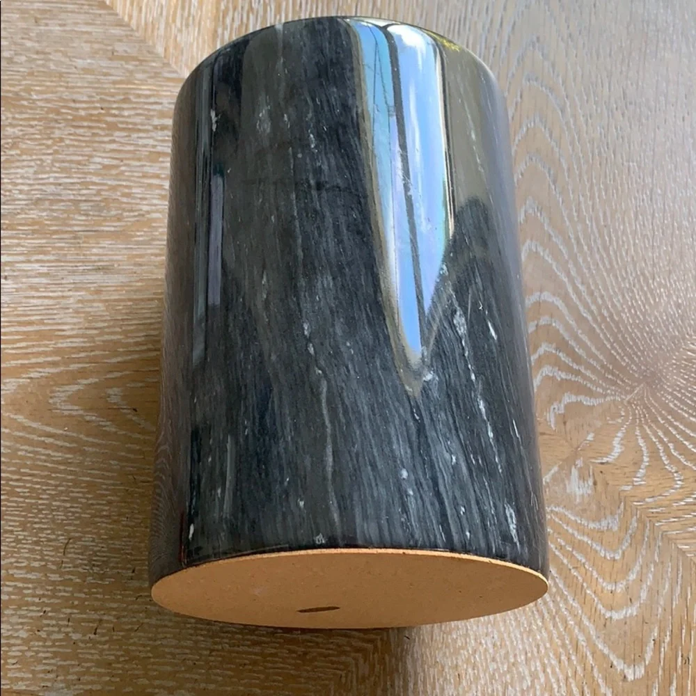 TABLECRAFT 5488 Black Marble Wine Cooler 7” x 5”